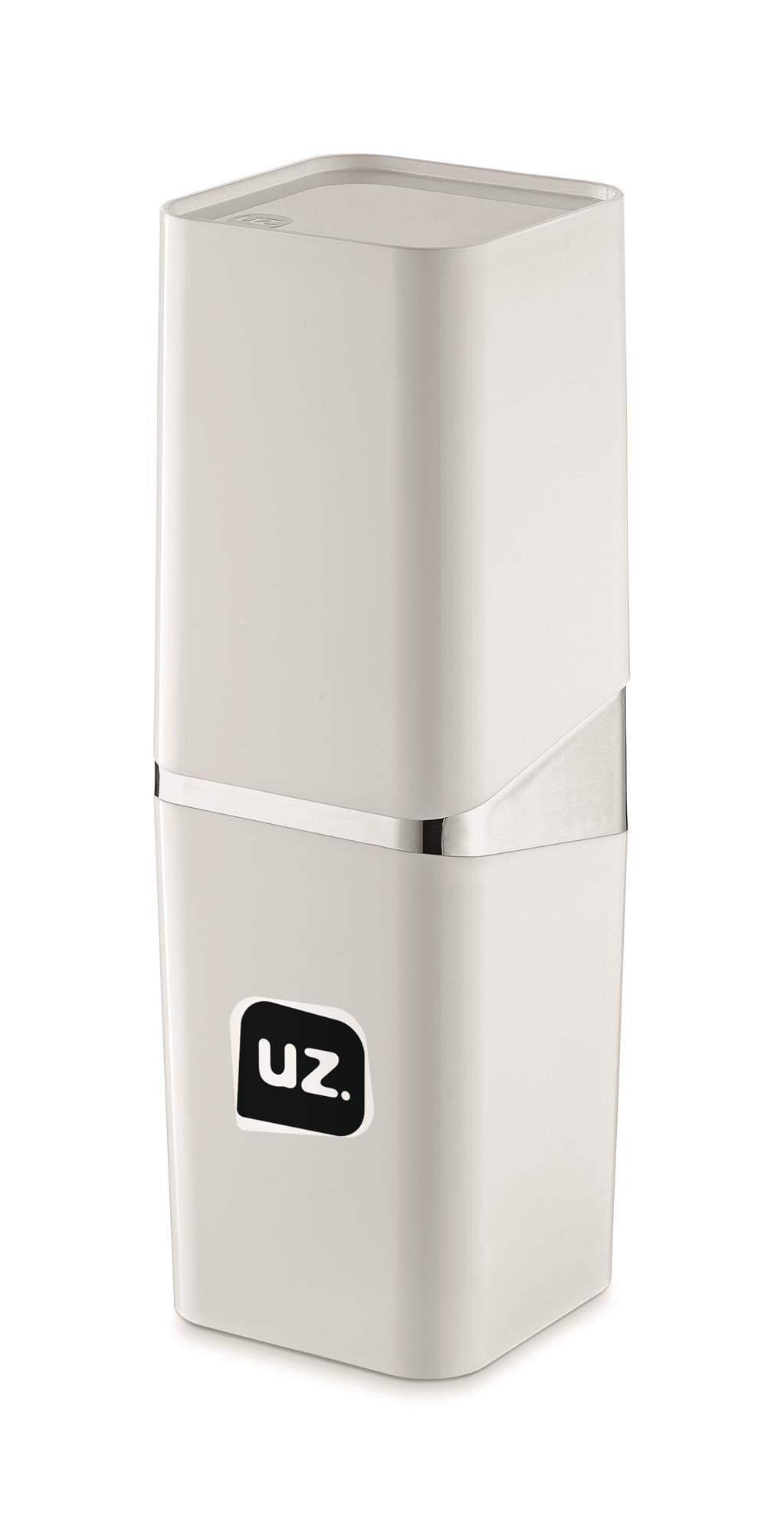 TOOTHBRUSH HOLDER WITH LID